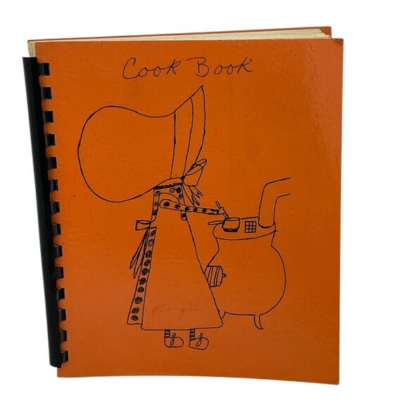 1975 Courtland Avenue Senior Young Friends Cookbook Spiral Bound Paperback - Picture 1 of 4